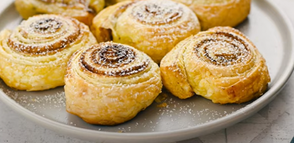 ΡΟΛΑ ΚΑΝΕΛΑΣ